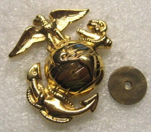 /Insignia de gorra del Cuerpo de Marines de los Estados Unidos para alistados, años 70, V - Imagen 1 de 2