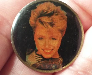 Pin insignia Gina Schock The Go Go's - Imagen 1 de 3