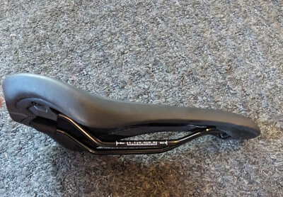 Sillín gigante - gris/negro Foto 1 de 4