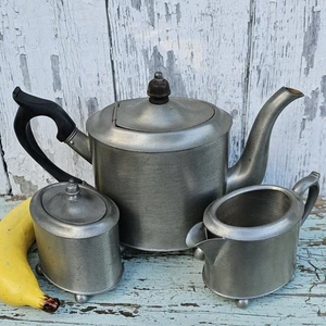 Stieff Newport Zinn 4-teiliges Teeservice viktorianische Reproduktion mit Holzgriffen - Bild 1 von 24