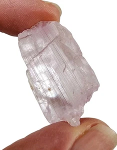 Kunzite Crystal Pink Natural Stone Pakistan 10.3 grams - Picture 1 of 5
