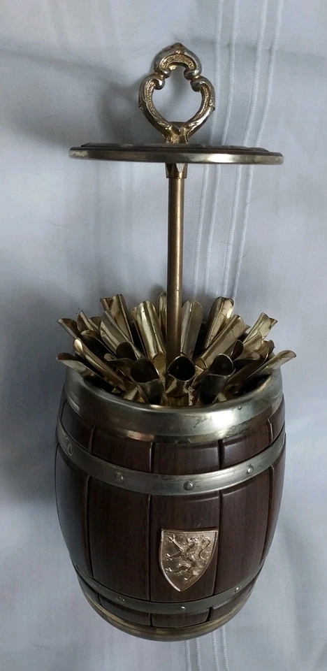 Ancienne Boite A Cigarettes Forme Tonneau  Vintage - Photo 1/4