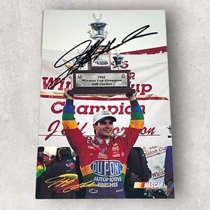 Jeff Gordon 1995 CHAMPION POSTCARD signed 3x5 NASCAR photo TROPHY HOIST DUPONT - Picture 1 of 2