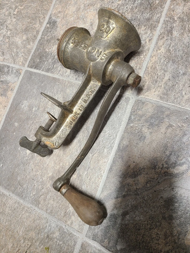 Vintage keystone Universal Meat Grinder No 20 Hand Crank Table Mount Antique - Image 1 of 4