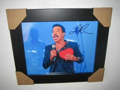 Lionel Richie ; Hand Signed Photograph (8x10) Framed + CoA Cover