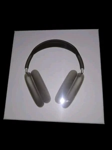 Wireless Black Over-Ear Headphones With Carrying Case - Picture 1 of 2