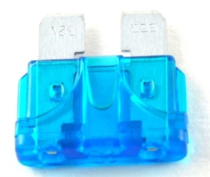 Fusible palas o cuchillas 15A - Imagen 1 de 1