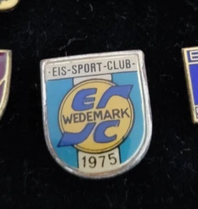 EIS-SPORT-CLUB WEDEMARK 1975 ➔ Eishockey ➔ Anstecknadel *aus Sammlung* 13769 - Picture 1 of 1