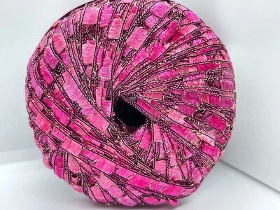 Fio de fita Berlini East Track II #167 rosa com destaque dourado escada 50g - Imagem 1 de 4