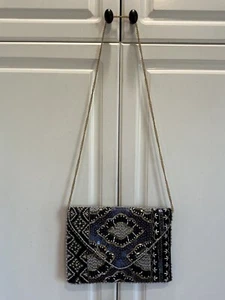 NWOT Beaded Navy Blue Lulus Clutch/Crossbody Envelope Style Snap Chain Strap - Picture 1 of 11
