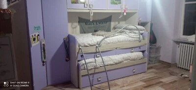 Letto triplo più armadio angolare - Immagine 1 di 4