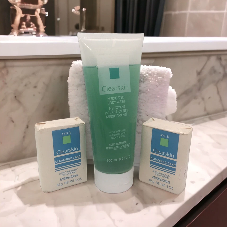2 pasteles de limpieza antibacterianos AVON + lavado corporal medicado para piel clara Foto 1 de 4