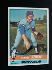 1976 Topps Baseball Card # 334 Dennis Leonard - Kansas City Royals