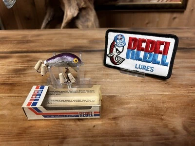 Vintage Rebel Floater Fastback Color 05 Bonito :) Señuelo de pesca de lubina Foto 1 de 4
