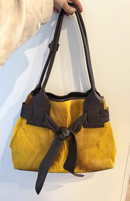 Bolso de Mano SUKUMA Afrika Piel de Antílope Gradiente AMARILLO Teñido con Borde de Cuero Raro Foto 1 de 4