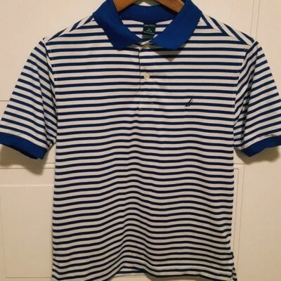 Polo Nautica azul y blanco para niños talla M (10-12) $3/20 Foto 1 de 3