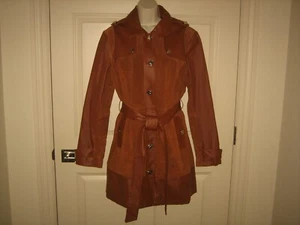 Iman Global Chic Platinum ~ Cognacbraun Leder & Wildleder Trenchcoat ~ Gr. XL ~ Neu mit Etikett - Bild 1 von 11