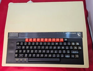 Microcomputadora Acorn BBC B 32K, 1770 DFS y Econet con garantía - Imagen 1 de 11