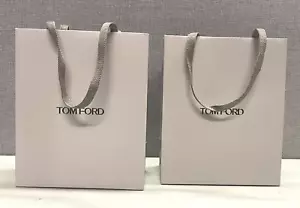 2 x TOM FORD 100% Authentic paper gift bag 20 cm .h x 16 cm .w x 9 cm /d - Picture 1 of 6