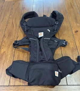 Marsupio Ergobaby Omni Breeze tutte le posizioni di trasporto rete traspirante onice nero - Foto 1 di 10