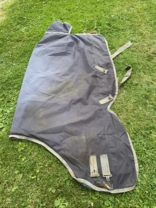 5’9” Amigo Used No Fill Turnout Horse Rug - Picture 1 of 6