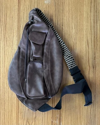 STAR WARS Rise Of Skywalker Logo Sling Pack Brown Backpack Foto 1 de 4