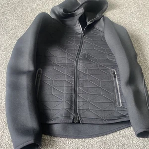 Under Armour Hooded Lightweight Jacket Size S black  - Picture 1 of 1
