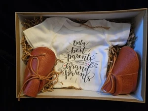 Pregnancy Announcement (Grandparents) - Picture 1 of 4