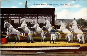 SIOUX CITY, IOWA - PATTUGLIA A CAVALLO - CAVALLI BIANCHI - VECCHIA CARTOLINA - Foto 1 di 2