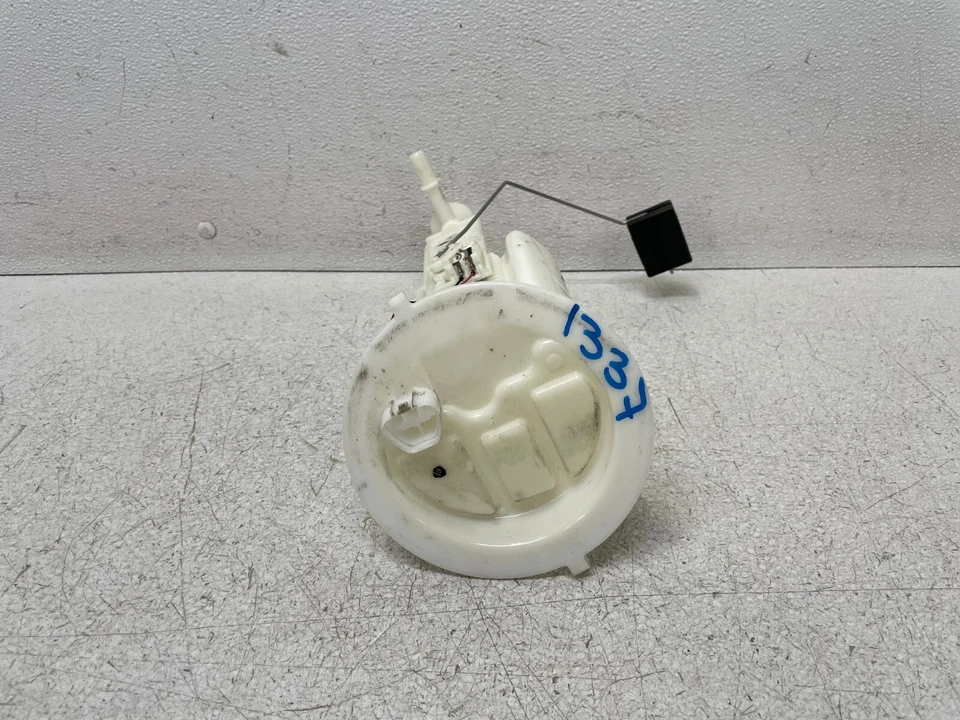 Lexus IS200t IS250 IS300 IS350 2014-2020 tanque de combustible unidad de envío sensor 1337 OEM Foto 1 de 4