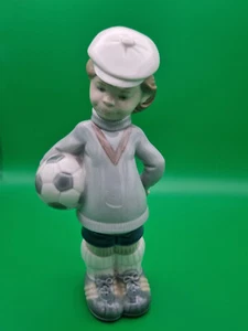 Figura Lladro Rara ~ Títere Jugador de Fútbol 8.5" Alto Modelo Nº 4967, En muy buena condición - Imagen 1 de 11
