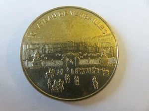MEDAILLE DES MUSEES ET CHATEAUX DE FRANCE CHATEAU DE VERSAILLES - Picture 1 of 2