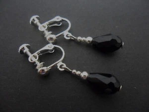 A PAIR DANGLY CRYSTAL TEARDROP CLIP ON EARRINGS. CHOICE OF COLOURS. NEW. - Picture 1 of 26