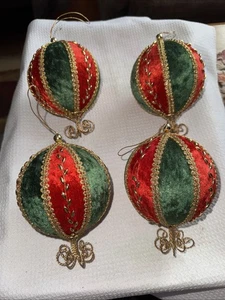"4 bolas vintage de adornos navideños con cuentas de cinta de oro rojo verde 5""" - Imagen 1 de 4
