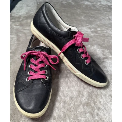 Zapatos de golf ECCO de cuero negro rosa sin clavos para mujer talla 8,5 EU 39 Foto 1 de 4