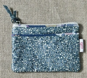 Caro London Blue Floral Vinyl Pouch Change Purse Cottage Coastal Grandma Core - Picture 1 of 6