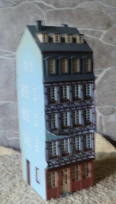 Faller   aus B-913  (Spur H0)  kleiner Dachsberg  Römerberg - fertig gebaut  A1 - Bild 1 von 4