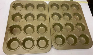 CALPHALON NONSTICK BAKEWARE~CUPCAKE/MUFFIN~12~CUP~TOFFEE COLOR~free shipping - Picture 1 of 6