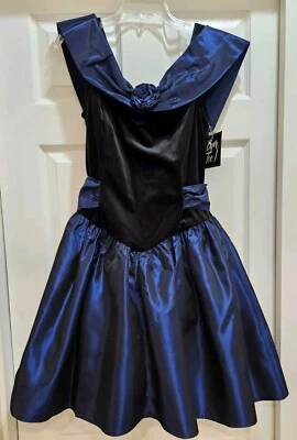 Juniors Size 13 Navy and Black Fancy Dress in Velvet & Taffeta - Image 1 of 4