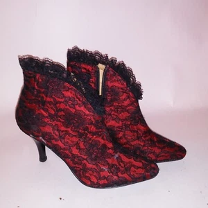 Bordello Booties Size 6 Red Black Lace Ruffle Pointed Toe Approx 3" Heel - Imagen 1 de 10
