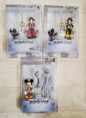 王国之心人偶套装 2017 年钻石精选玩具带 GameStop 限定 Sora — 第 1/4 张图片