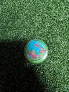 vtg 1980s Illumination flower Lily Rainbow button pinback - Picture 1 of 2