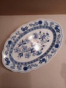 Hutschenreuther Zwiebelmuster Servierplatte. 35.5cm x 24cm. Gebraucht. - Bild 1 von 4