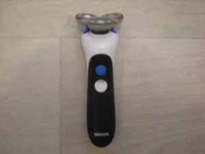 PHILIPS rasoir nivea coolskin rechargeable philishave sensitive skin - Picture 1 of 3