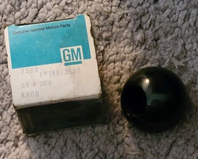 OEM NOS 1982 THRU 1989 CHEVROLET CAMARO 14073098 MANUAL TRANSMISSION SHIFT KNOB  Foto 1 de 4