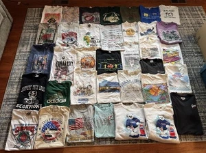 Konvolut 35 Vintage T-Shirts S-2XL Sport Red Wings Kolben Biker Hard Rock Cafe - Bild 1 von 7