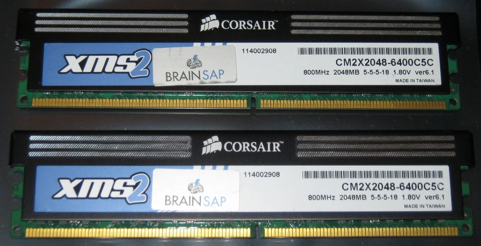 4GB KIT CORSAIR DDR2 RAM 800MHz PC2-6400U 240-pol. CL5 CM2X2048-6400C5C ver6.1 - Bild 1 von 1