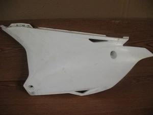2017 KX100 WHITE LEFT SIDE FRAME COVER PANEL KAWASAKI KX 100 36001-0591-266 - Picture 1 of 4