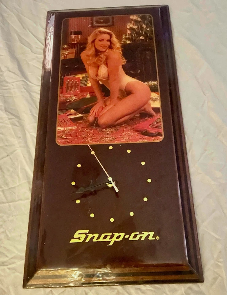 De colección Herramientas a presión Lencería Pinup Niña Reloj de Pared Navidad Promoción Jebco Michelle Foto 1 de 1