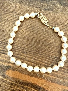 G. Silver Faux Pearl Bracelet Vintage - Picture 1 of 8